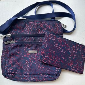 Baggallini Pocket Nylon Crossbody Travel Bag Purse w/RFID Wristlet EUC
